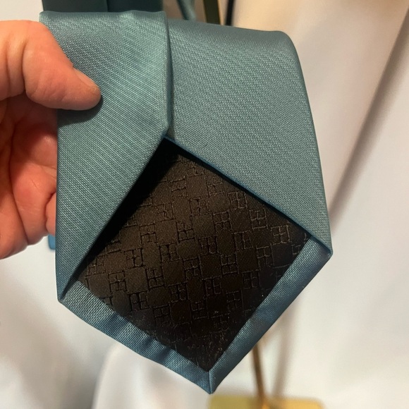 Perry Ellis Blue Tie - Picture 3 of 4